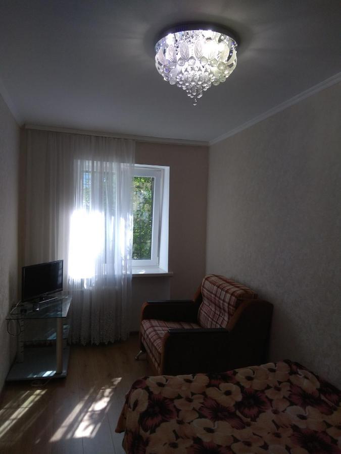 2-Х Комнатная Квартира Odessa Buitenkant foto