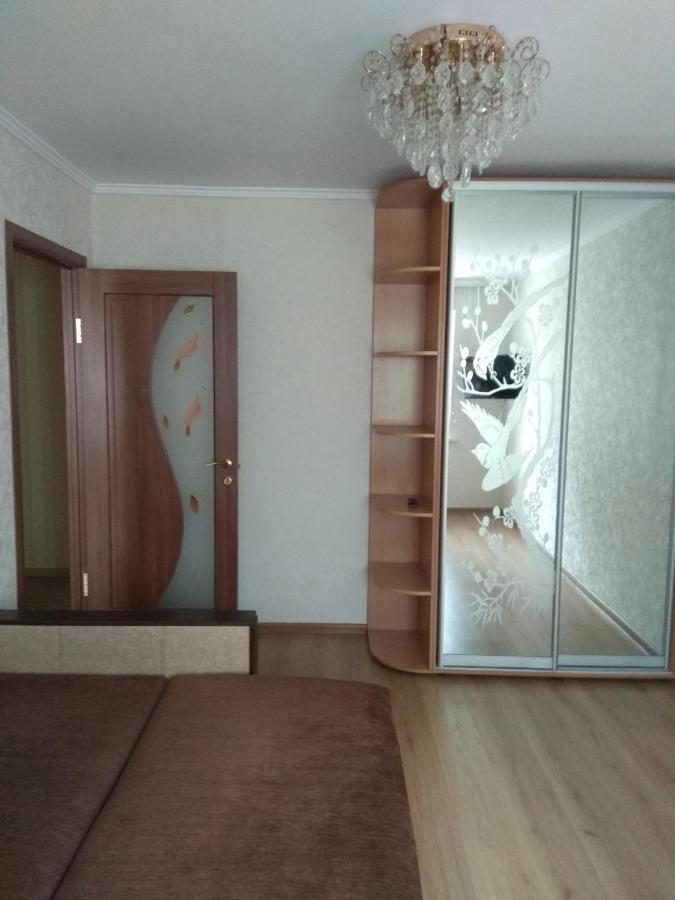 2-Х Комнатная Квартира Odessa Buitenkant foto
